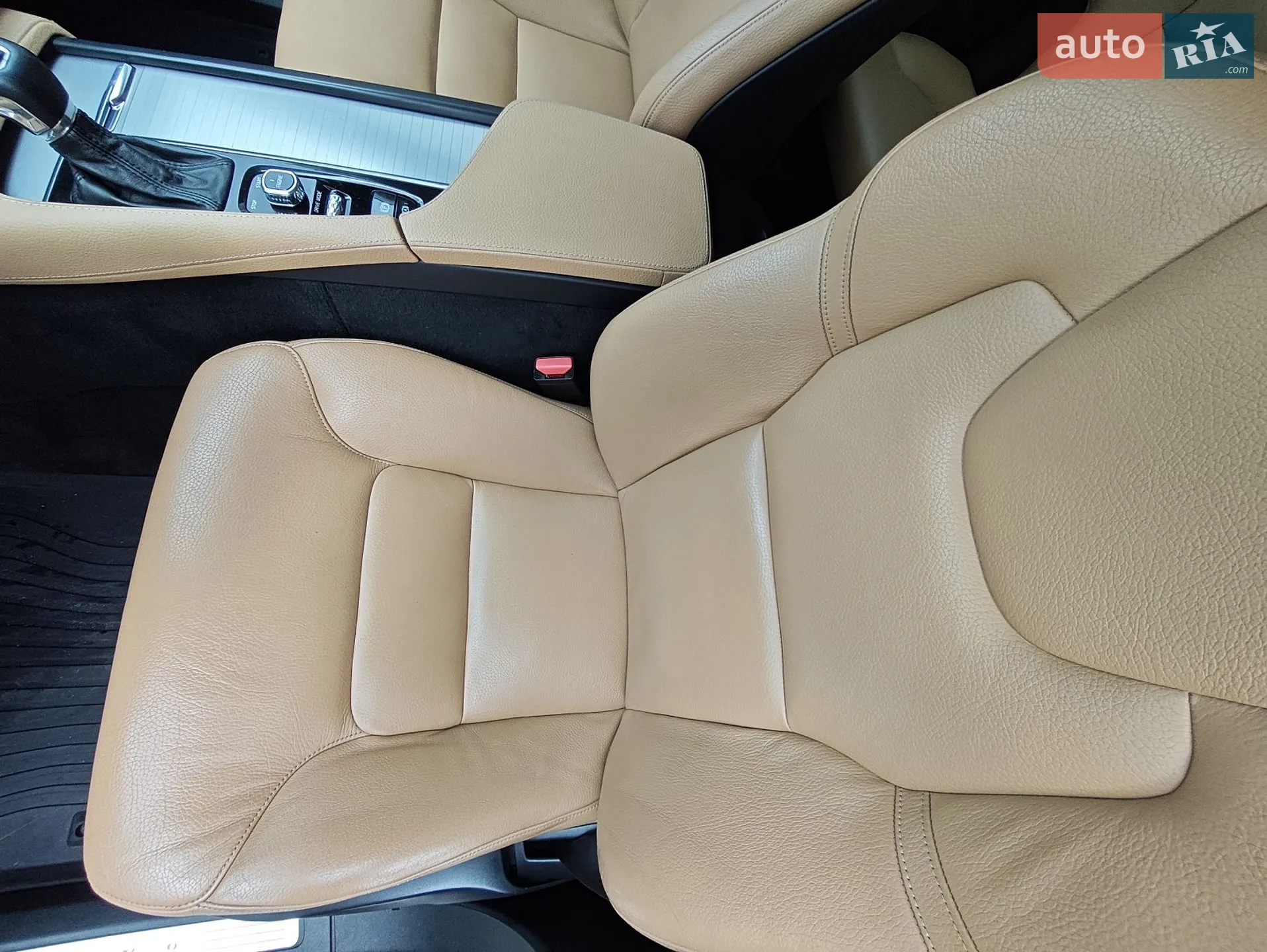 2015 Volvo XC90 - мініатюра 11
