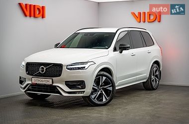 Внедорожник / Кроссовер Volvo XC90 2021 в Киеве