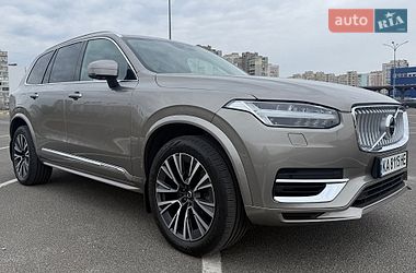Внедорожник / Кроссовер Volvo XC90 2022 в Киеве