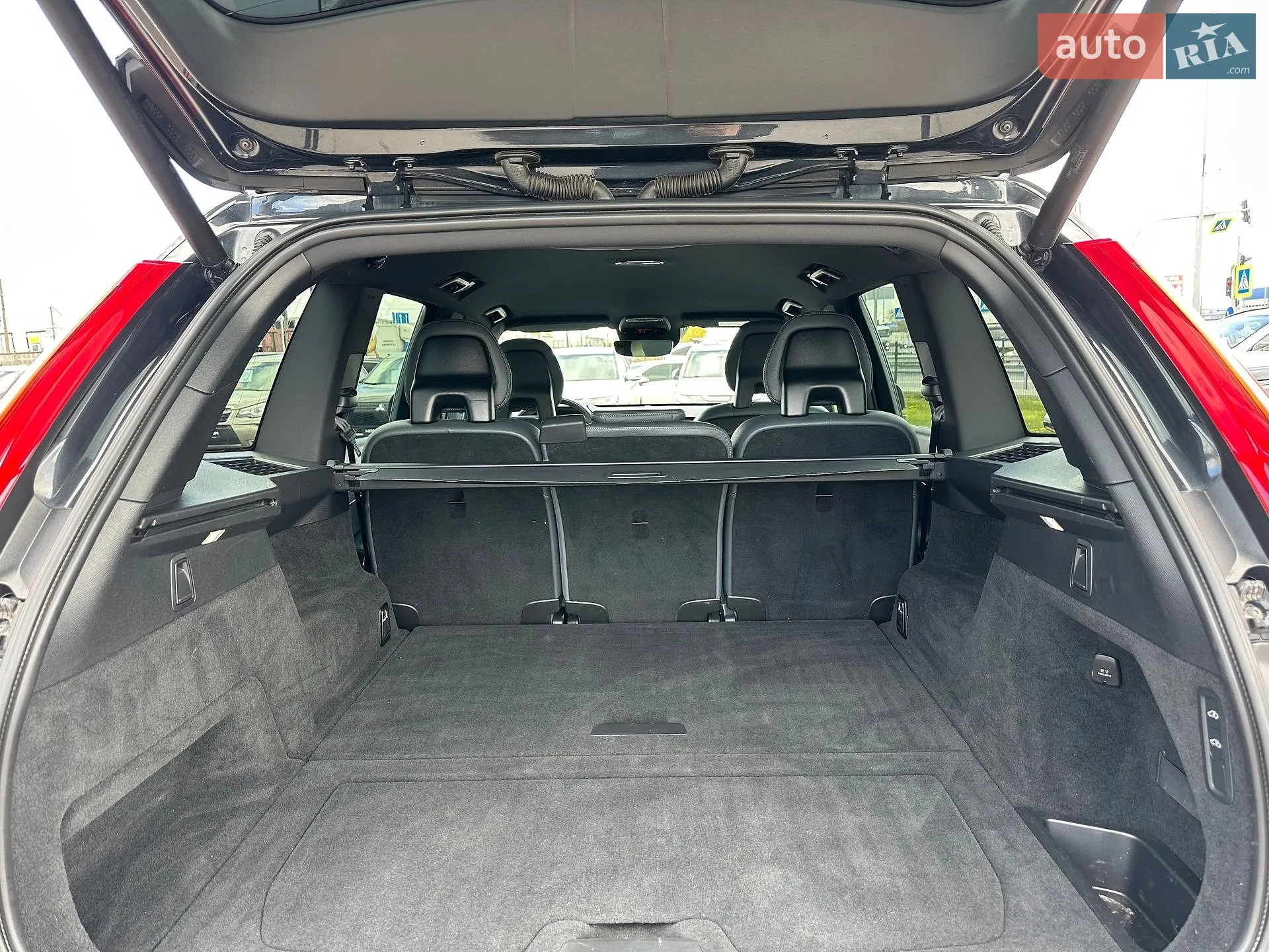 2021 Volvo XC90 - мініатюра 10