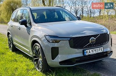Внедорожник / Кроссовер Volvo XC90 2025 в Киеве