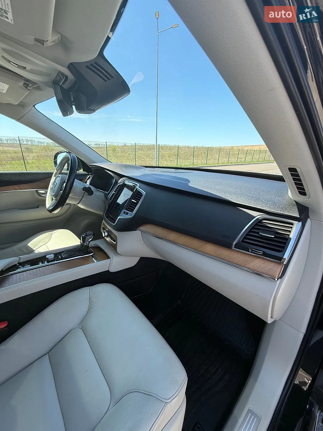 2020 Volvo XC90 - мініатюра 4
