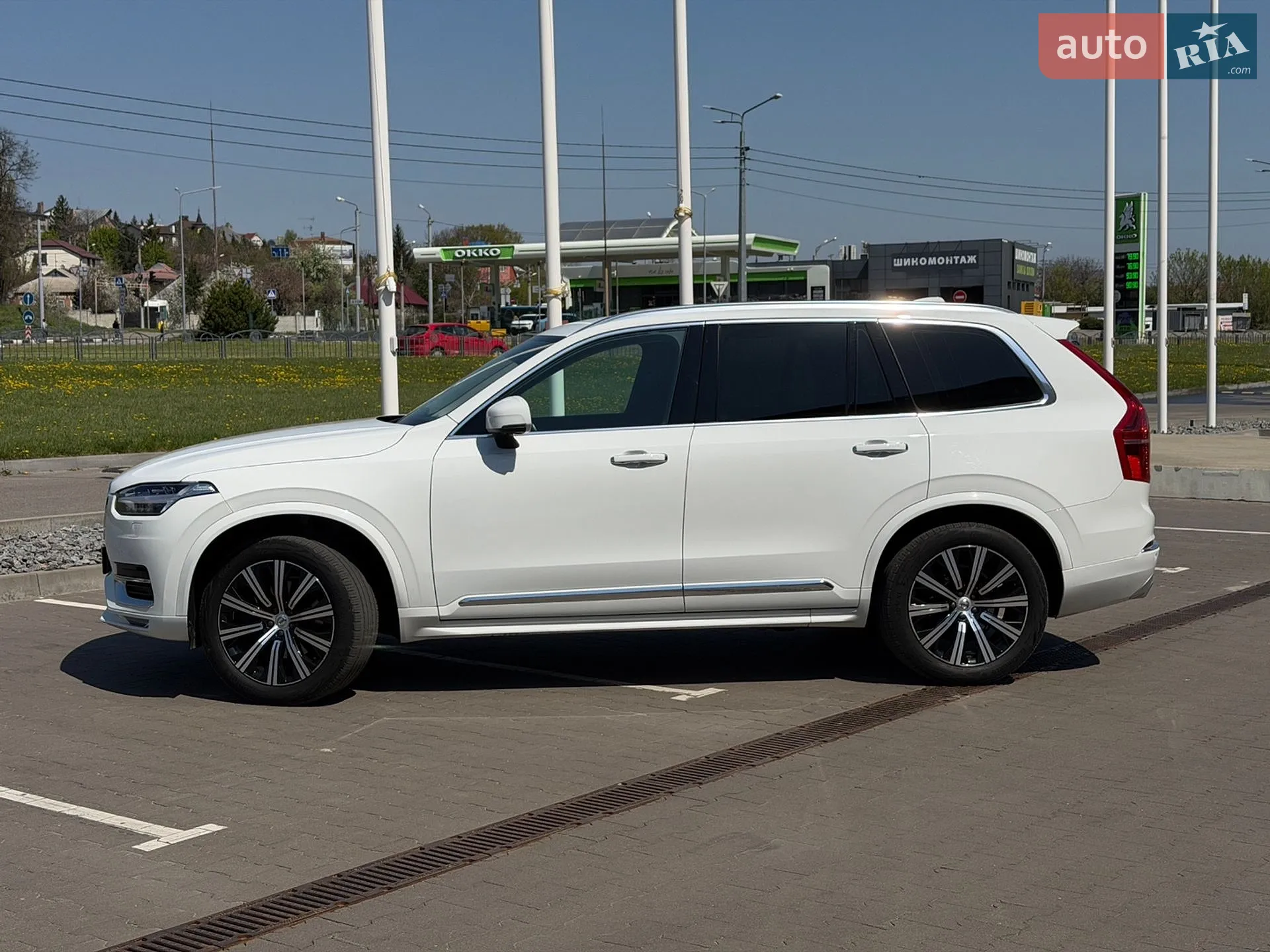 2020 Volvo XC90 - фото 1