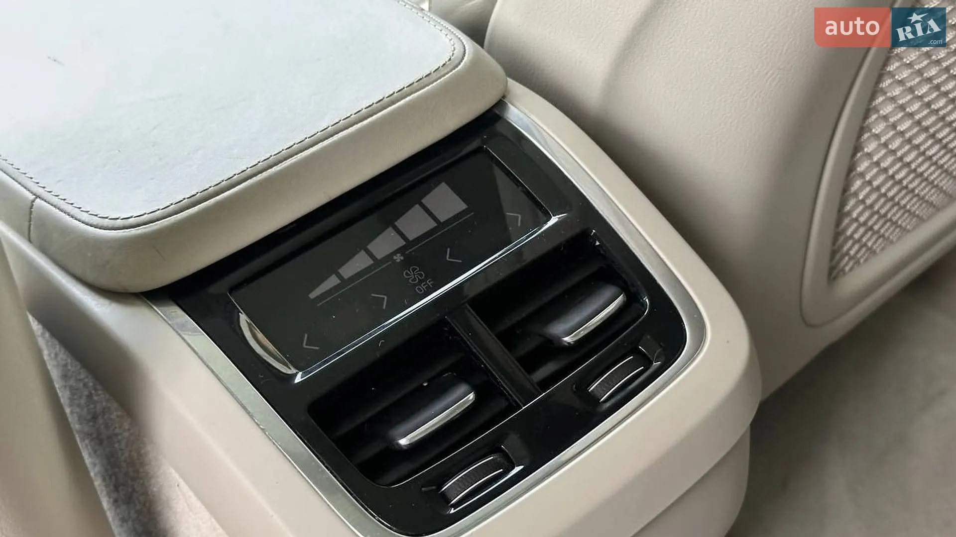 2015 Volvo XC90 - мініатюра 28