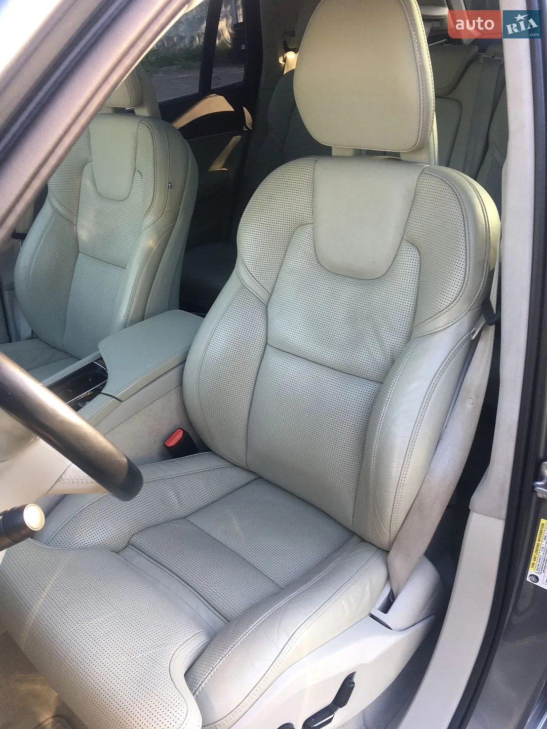2015 Volvo XC90 - мініатюра 16