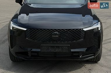 Внедорожник / Кроссовер Volvo XC90 2026 в Киеве