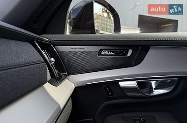 Внедорожник / Кроссовер Volvo XC90 2026 в Киеве