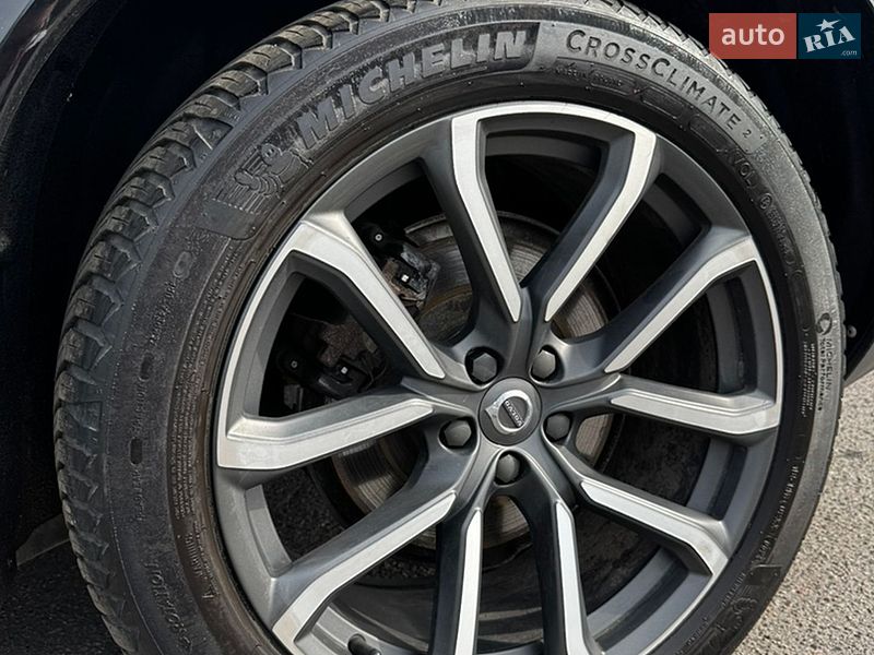 Внедорожник / Кроссовер Volvo XC90 2016 в Полтаве