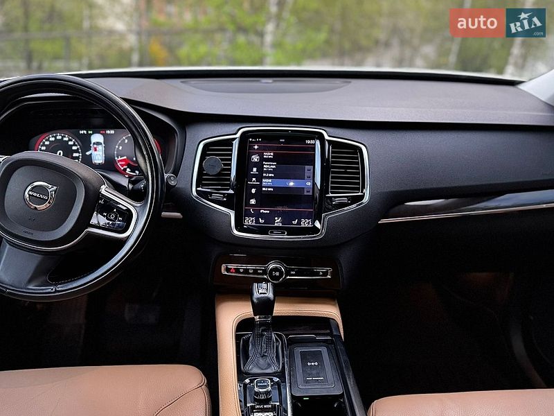 Внедорожник / Кроссовер Volvo XC90 2015 в Черновцах