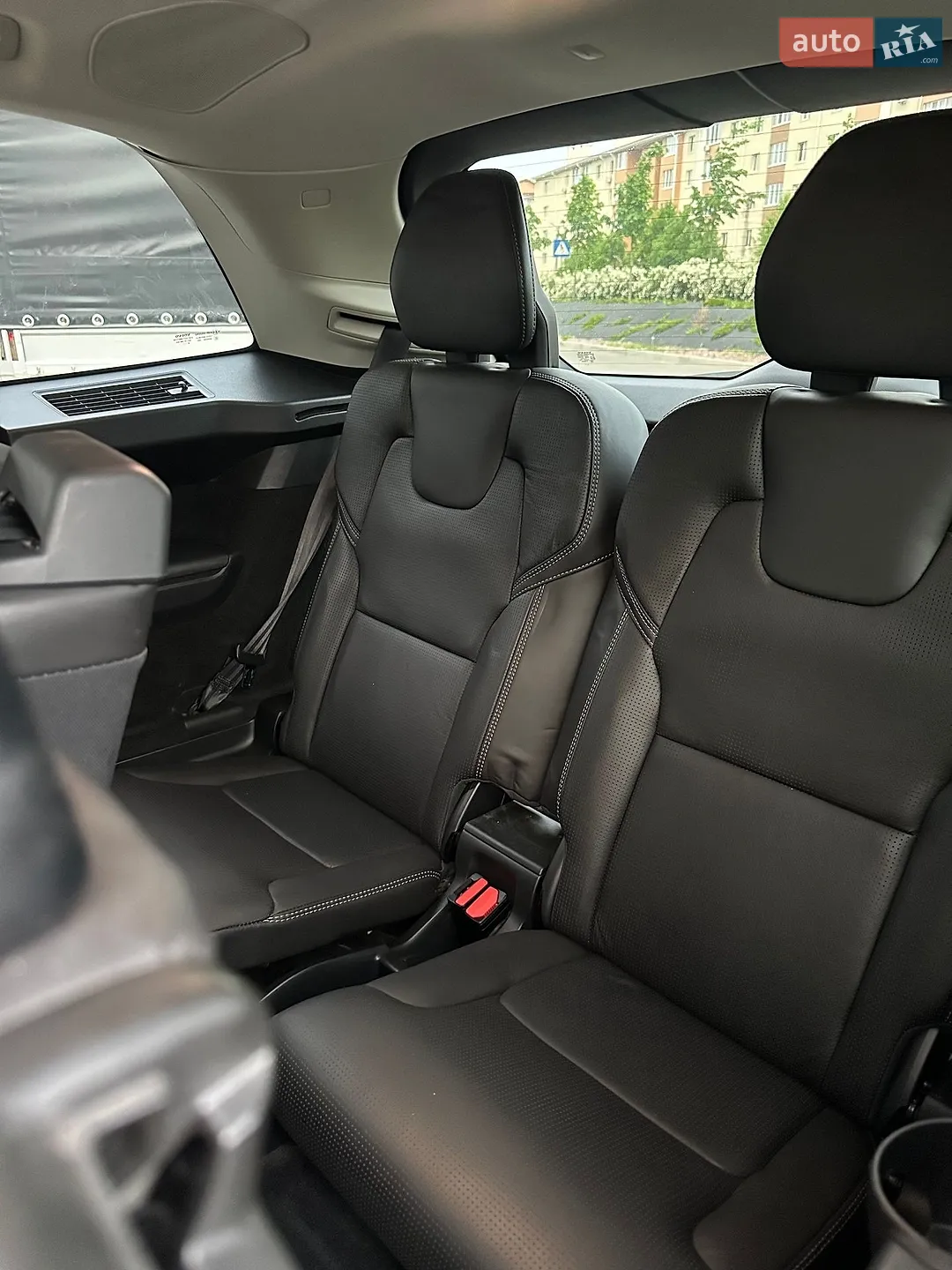 2016 Volvo XC90 - мініатюра 16