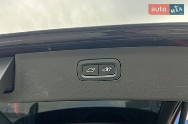 Внедорожник / Кроссовер Volvo XC90 2017 в Киеве