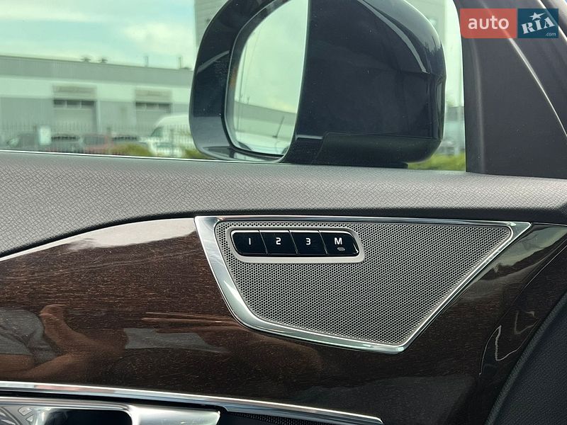 Внедорожник / Кроссовер Volvo XC90 2017 в Киеве