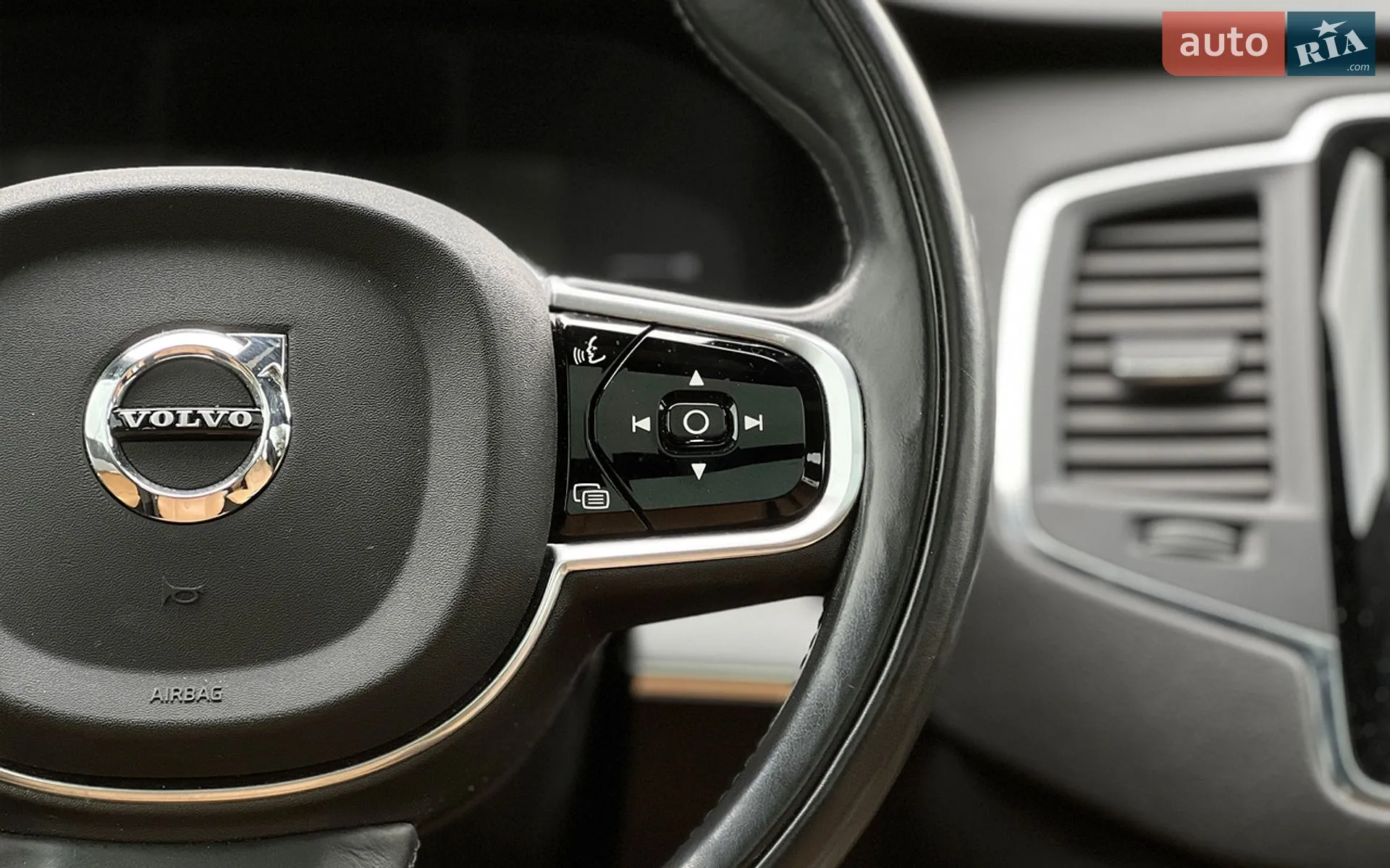 2017 Volvo XC90 - мініатюра 12