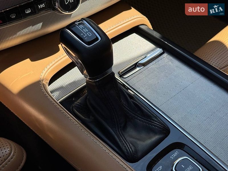 Позашляховик / Кросовер Volvo XC90 2016 в Рівному