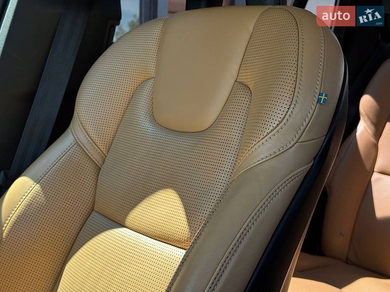 Позашляховик / Кросовер Volvo XC90 2016 в Рівному