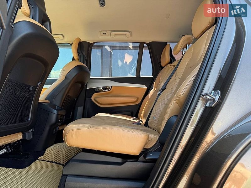 Позашляховик / Кросовер Volvo XC90 2016 в Рівному