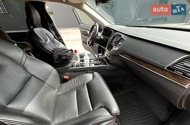 Внедорожник / Кроссовер Volvo XC90 2015 в Киеве фото 40 Внедорожник / Кроссовер Volvo XC90 2015 в Киеве