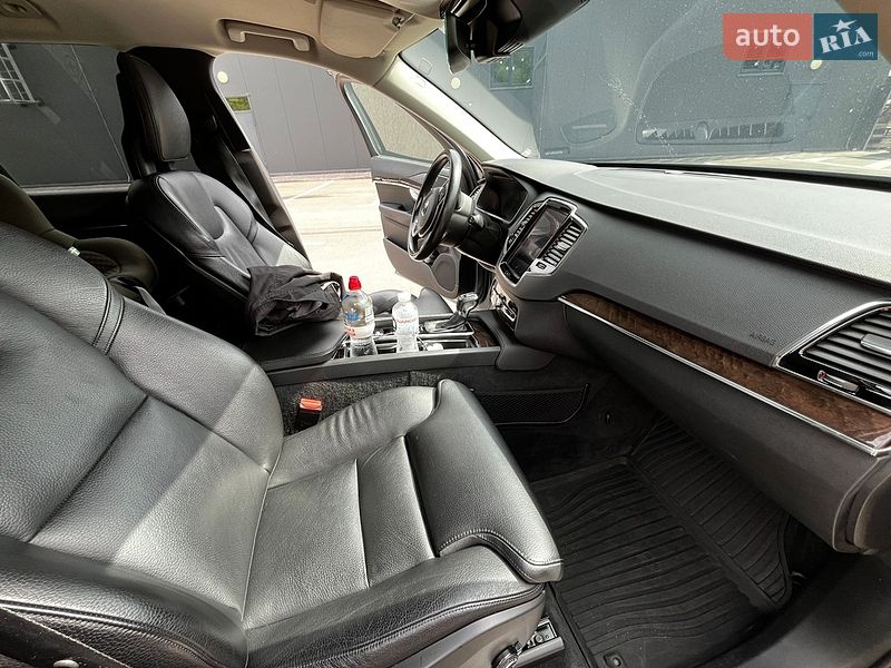 Внедорожник / Кроссовер Volvo XC90 2015 в Киеве фото 40 Внедорожник / Кроссовер Volvo XC90 2015 в Киеве