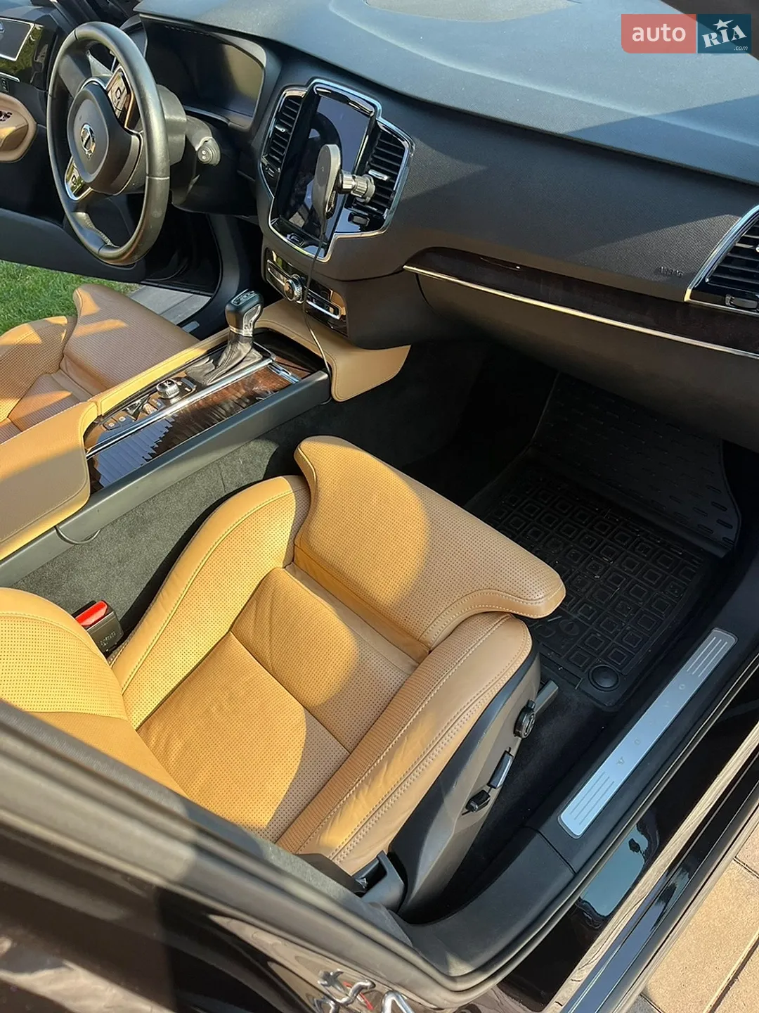 2015 Volvo XC90 - мініатюра 16