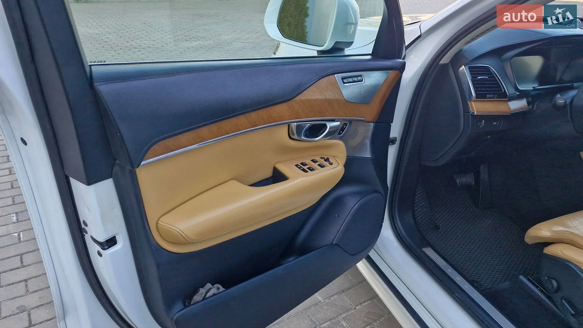 2015 Volvo XC90 - мініатюра 22