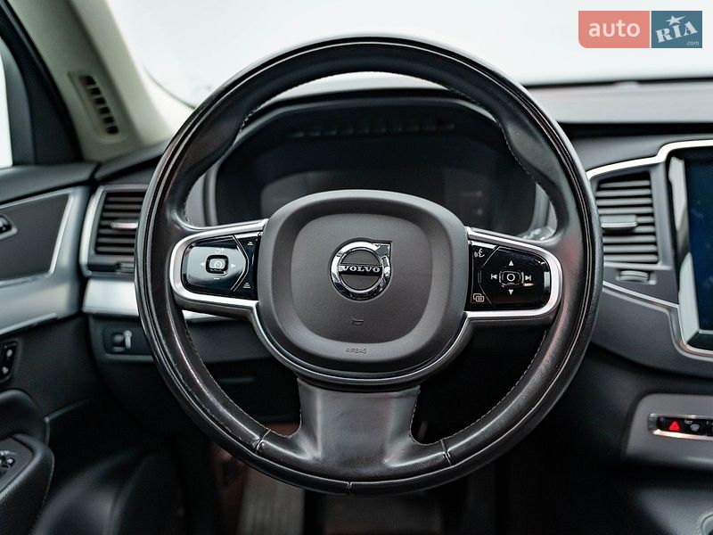 Внедорожник / Кроссовер Volvo XC90 2019 в Киеве