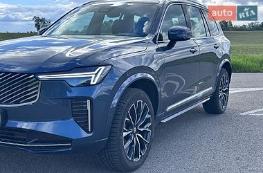 Внедорожник / Кроссовер Volvo XC90 2025 в Киеве