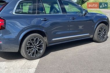 Внедорожник / Кроссовер Volvo XC90 2025 в Киеве