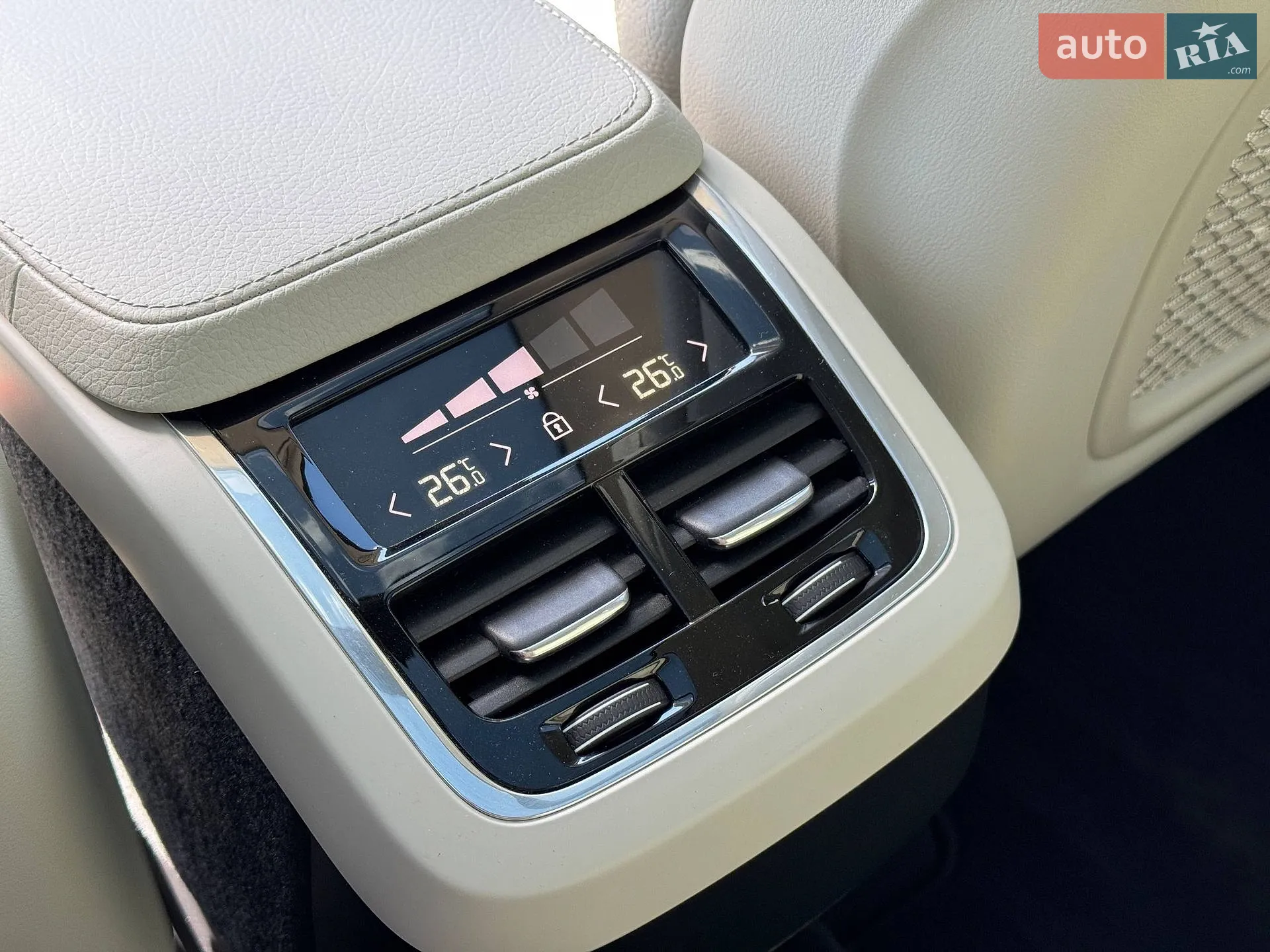 2020 Volvo XC90 - мініатюра 23