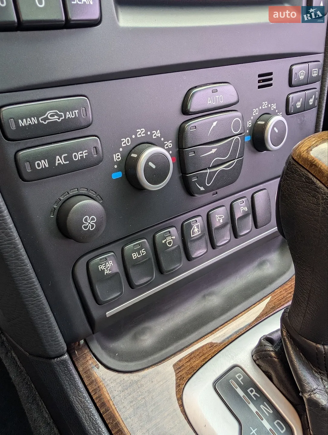 2010 Volvo XC90 - мініатюра 20