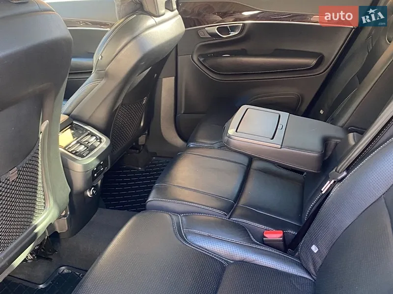 Volvo XC90 2018 VIN YV1LC68UCK1461433 фото оголошення 9 з 42