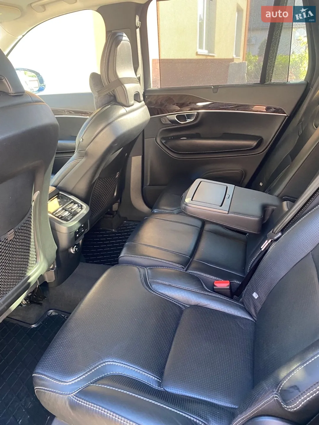 2018 Volvo XC90 - мініатюра 9