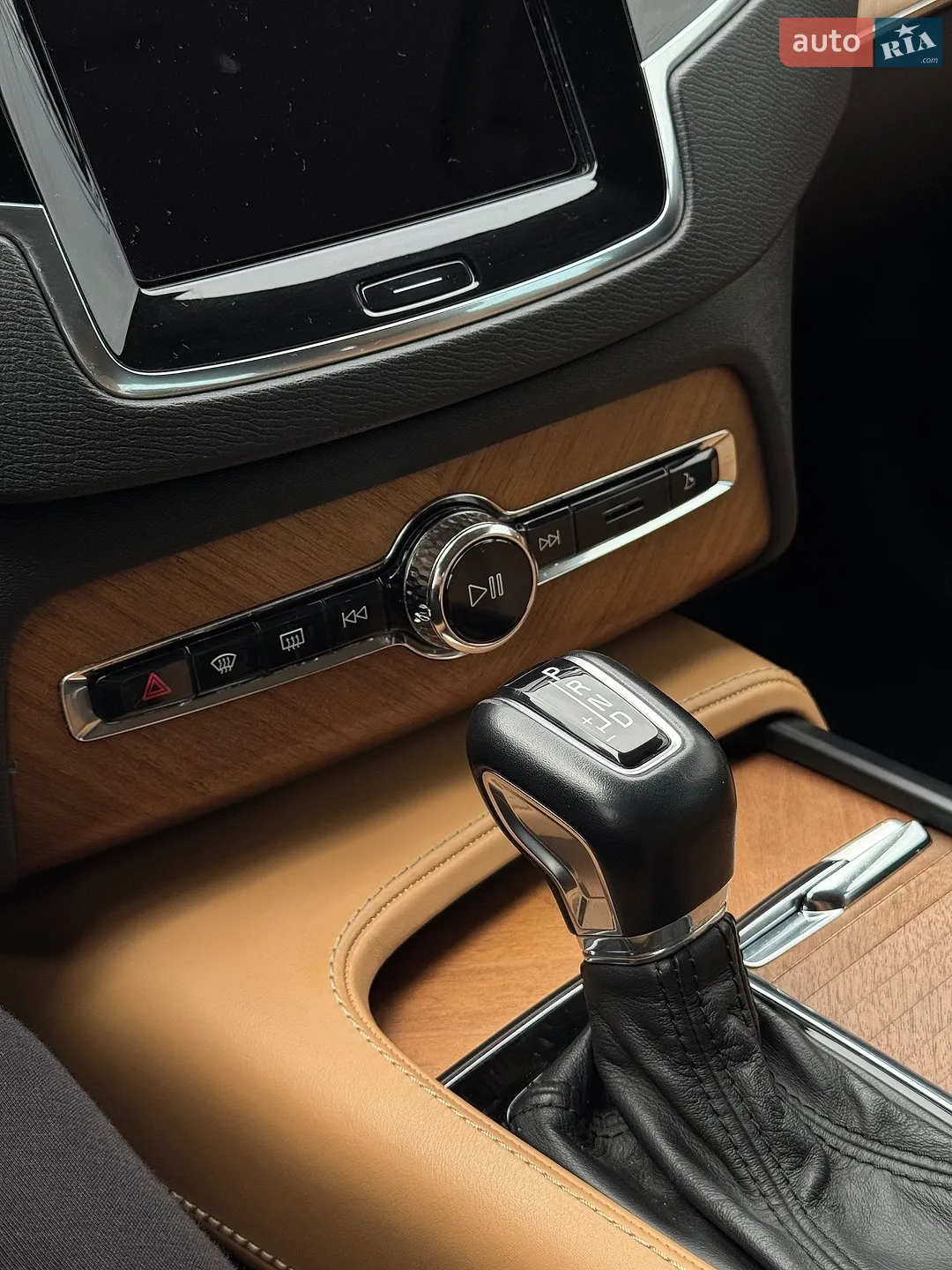 2015 Volvo XC90 - мініатюра 32