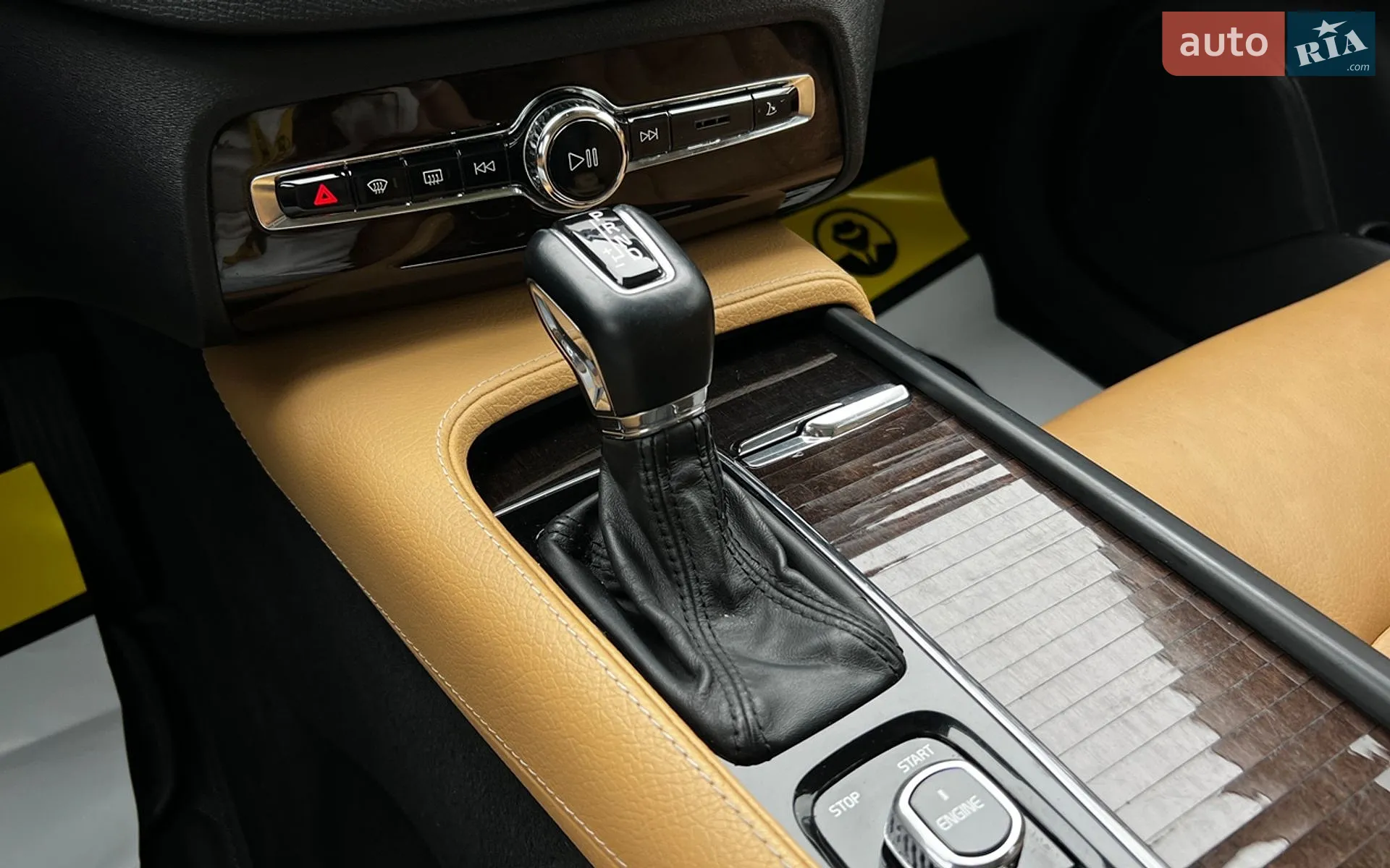 2016 Volvo XC90 - мініатюра 18