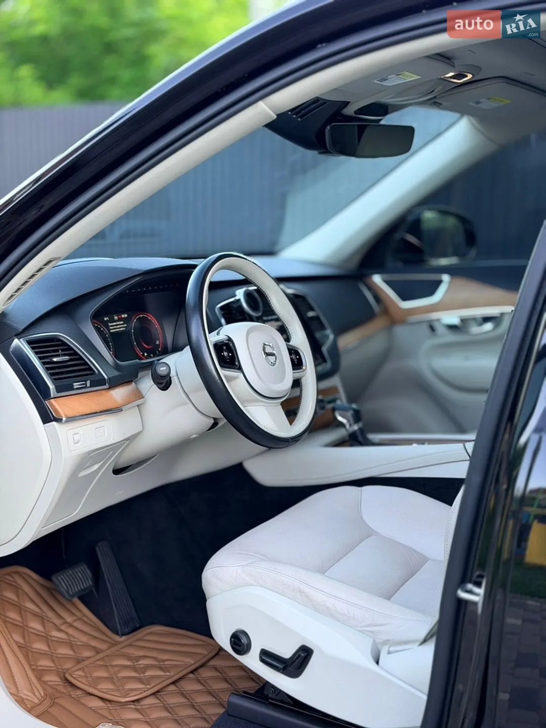 2021 Volvo XC90 - мініатюра 10