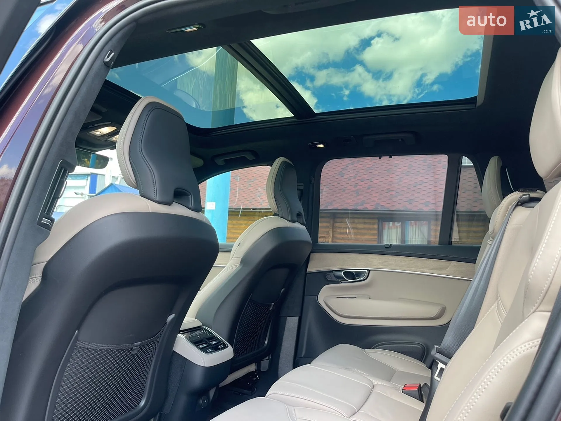 2025 Volvo XC90 - мініатюра 18