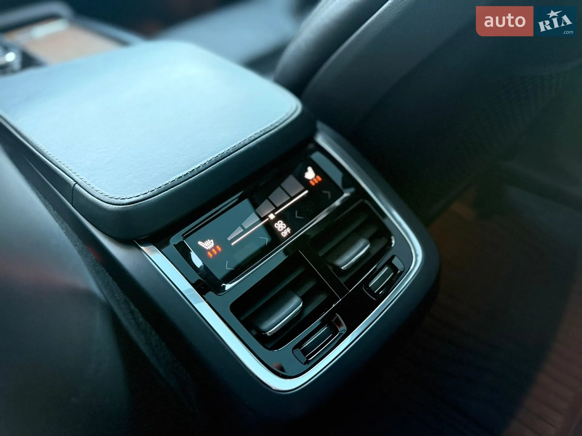 2016 Volvo XC90 - мініатюра 17