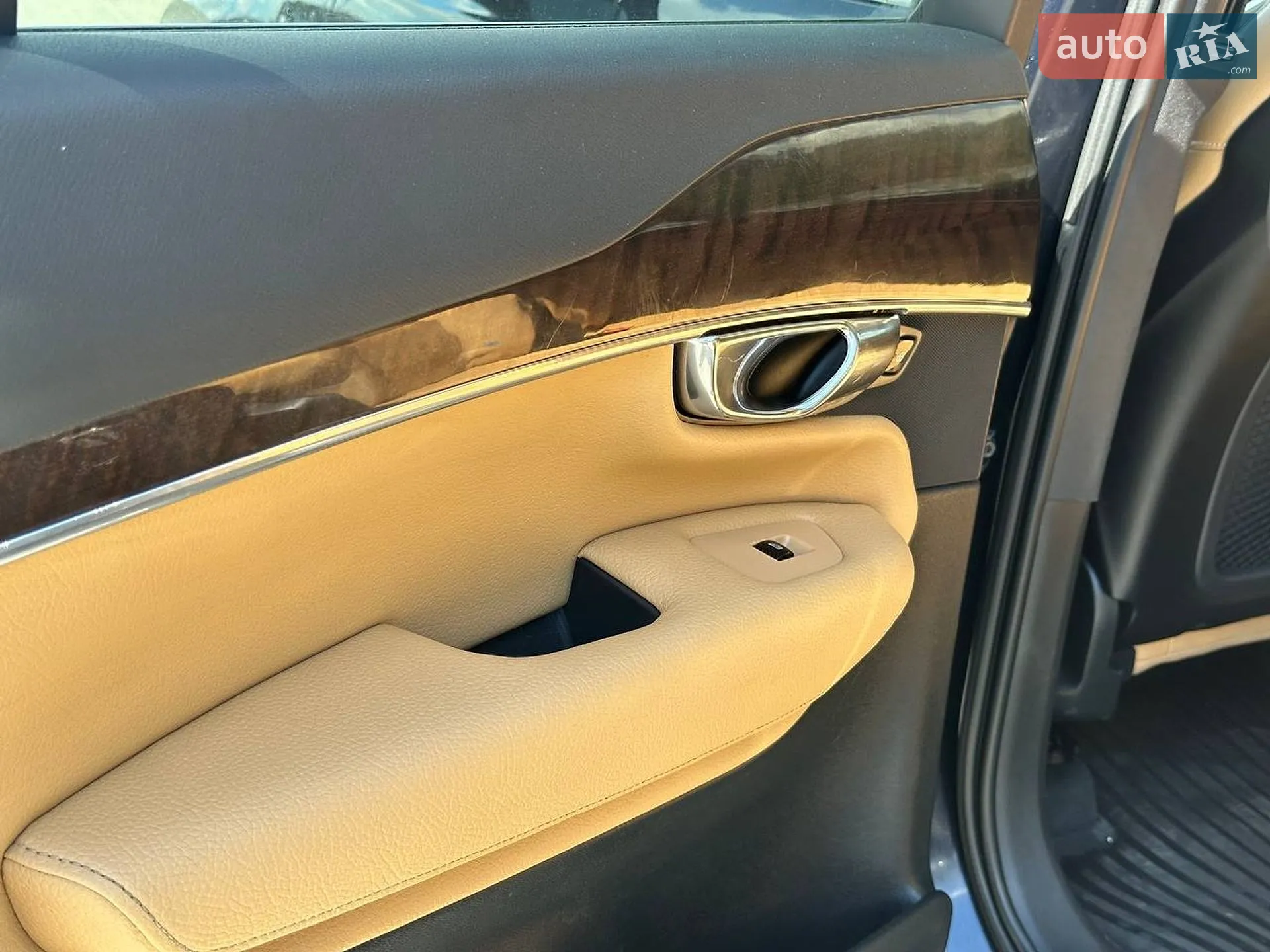 2015 Volvo XC90 - мініатюра 18