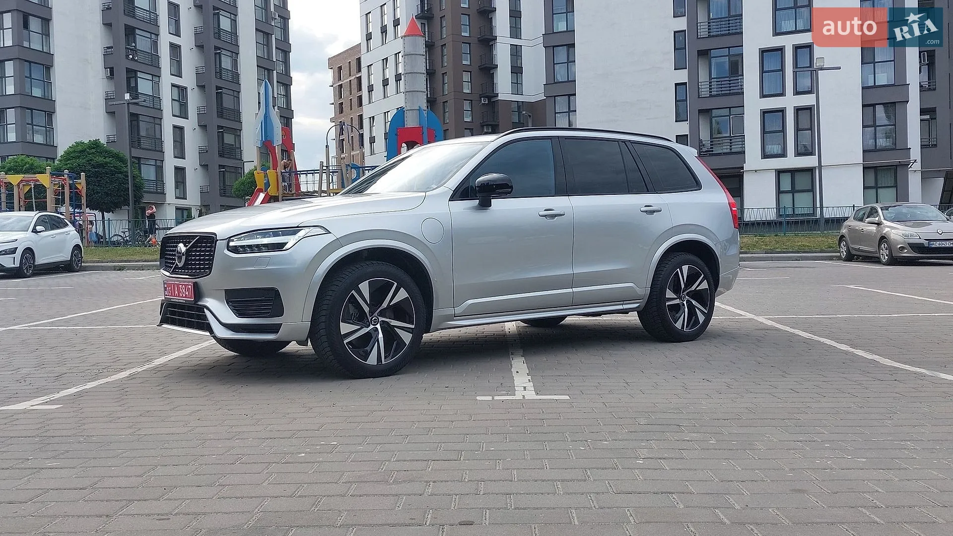 2022 Volvo XC90 - мініатюра 7