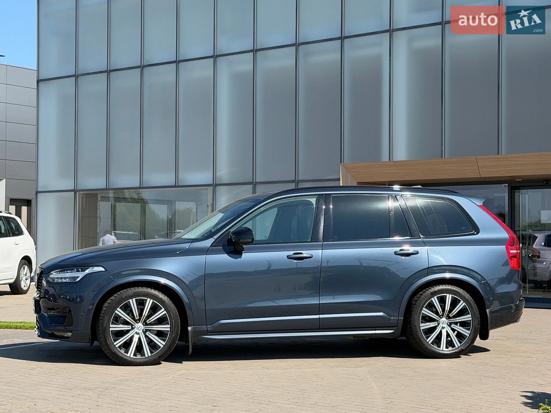 2022 Volvo XC90 - мініатюра 3