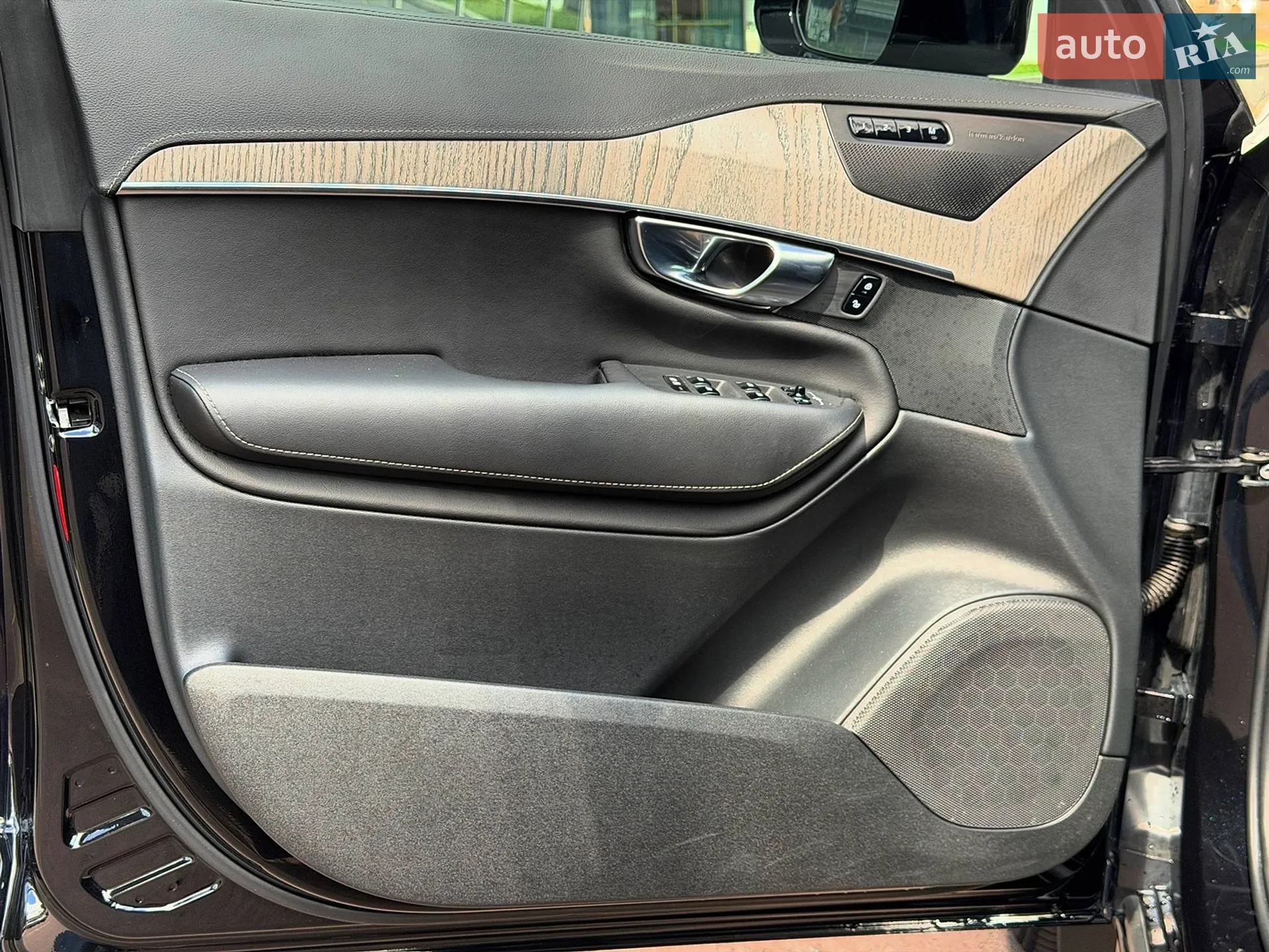 2024 Volvo XC90 - мініатюра 17