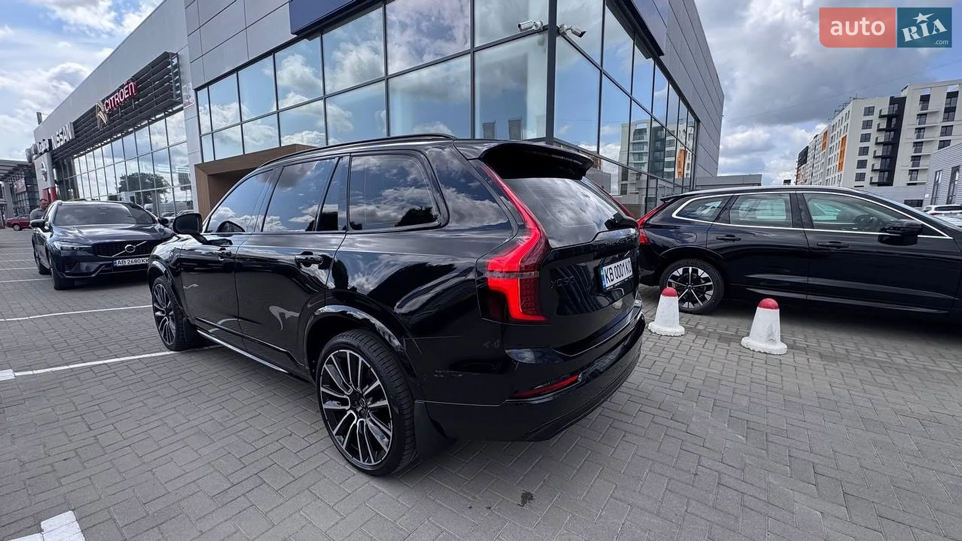 2025 Volvo XC90 - мініатюра 9