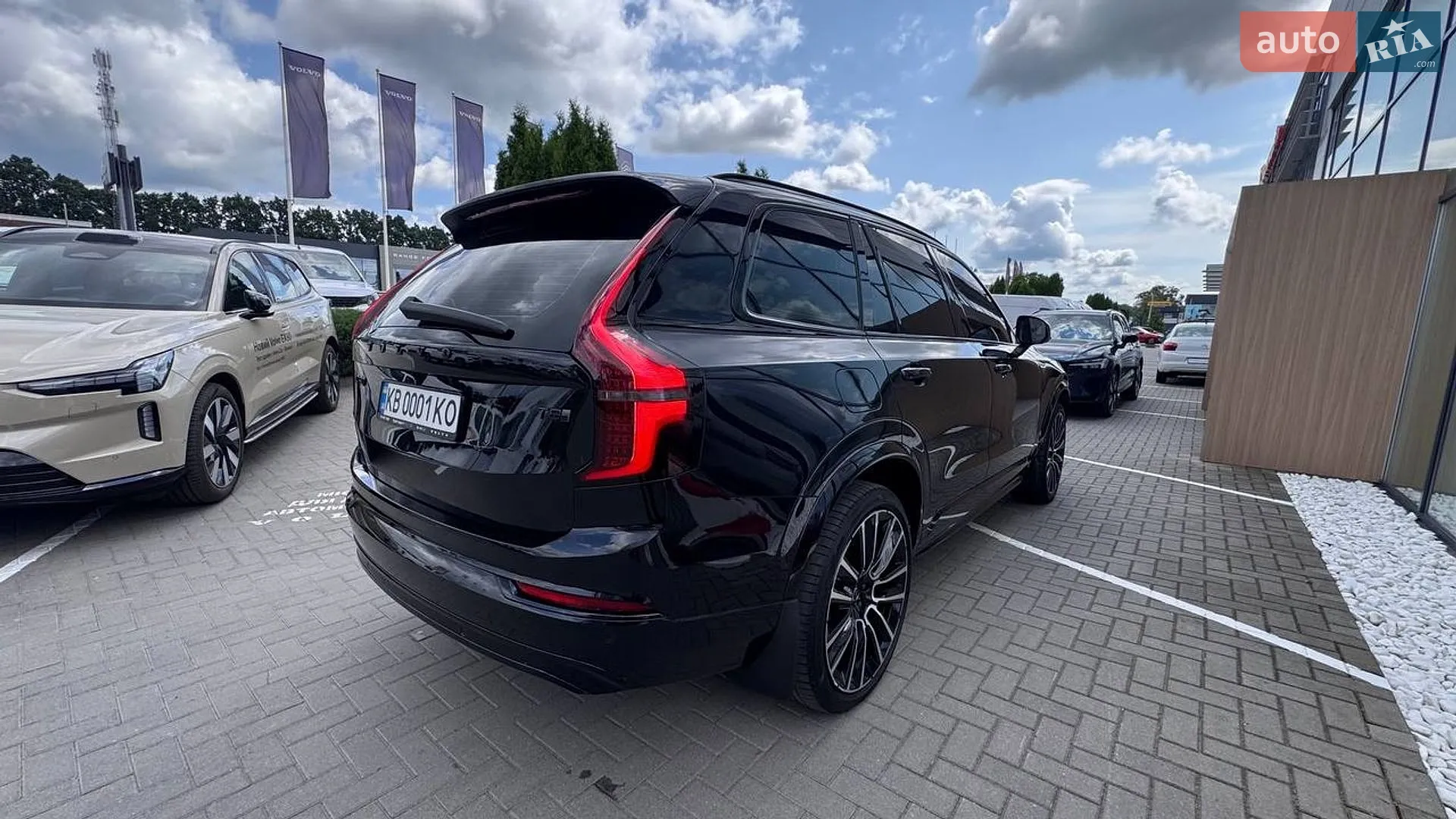 2025 Volvo XC90 - мініатюра 15