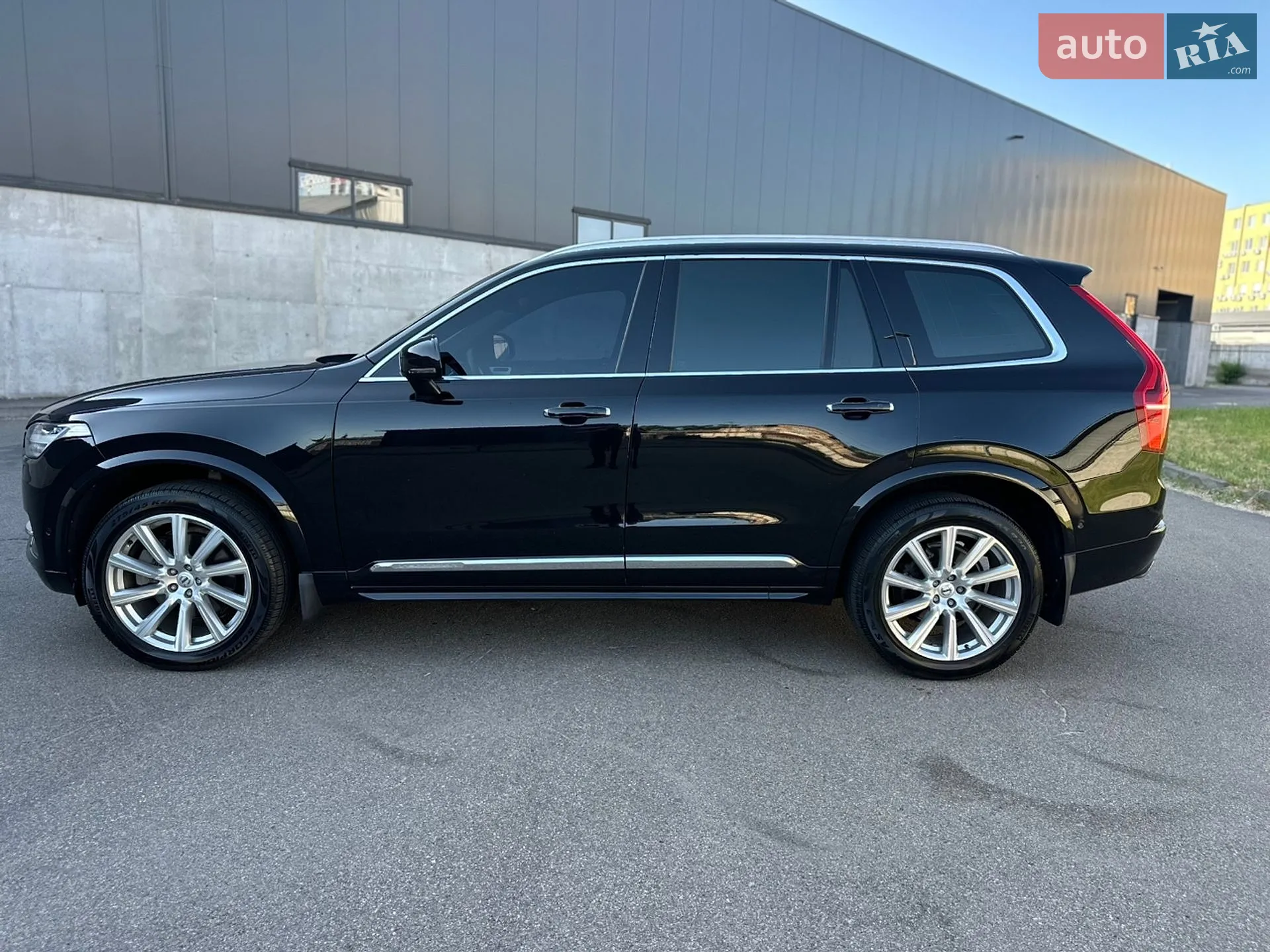2017 Volvo XC90 - мініатюра 8