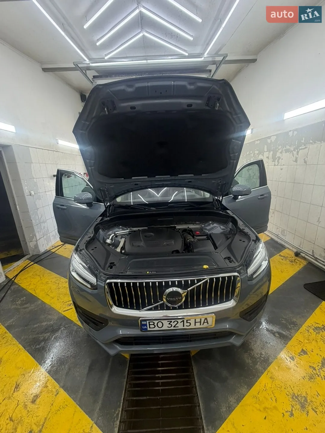 2022 Volvo XC90 - мініатюра 15