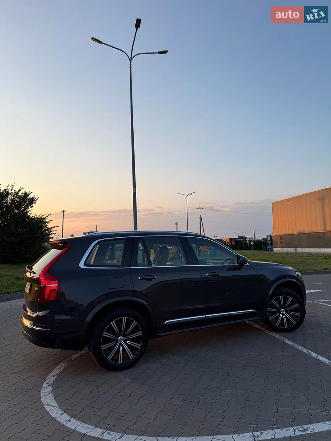 2022 Volvo XC90 - мініатюра 4