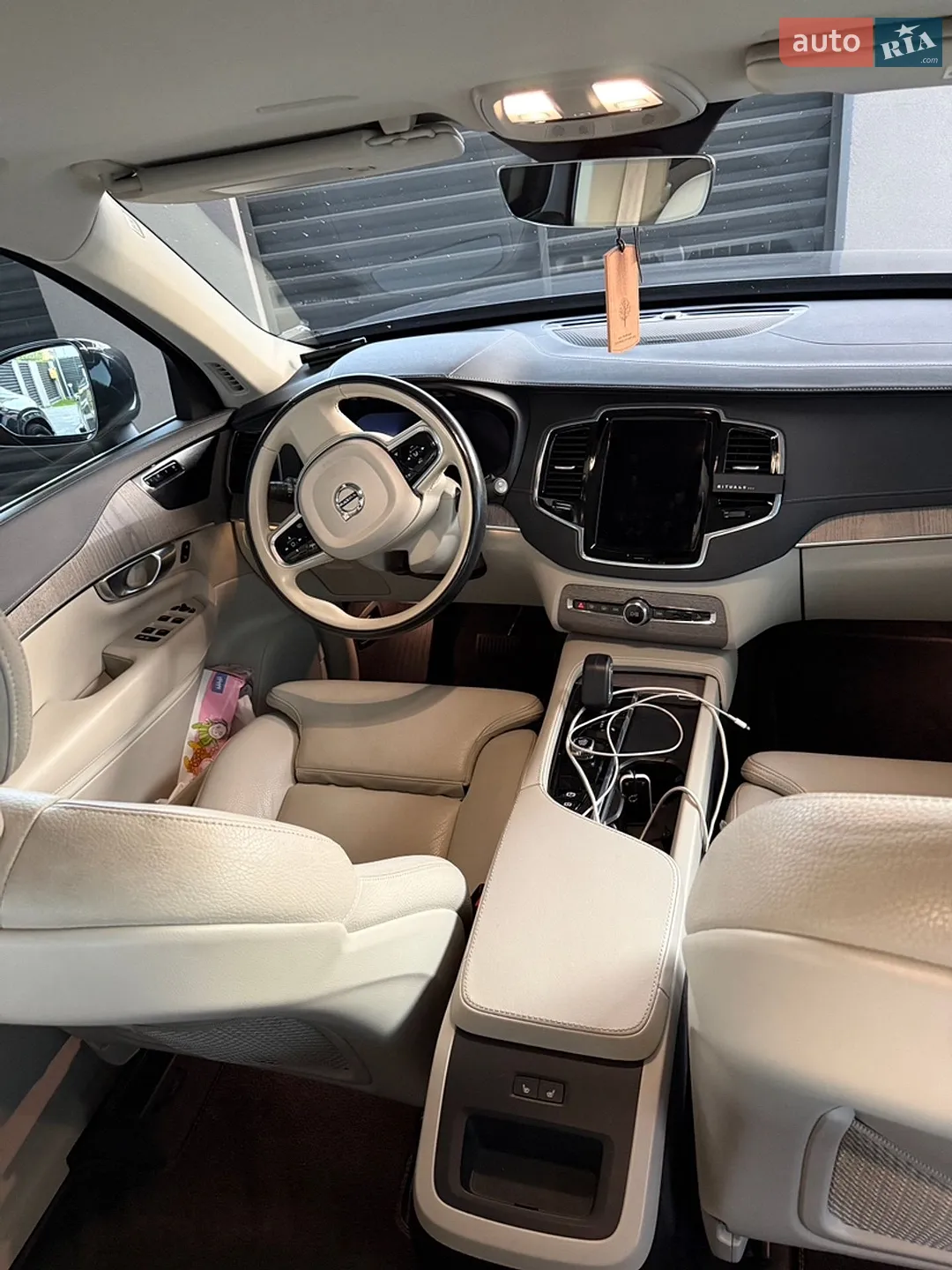 2022 Volvo XC90 - мініатюра 12