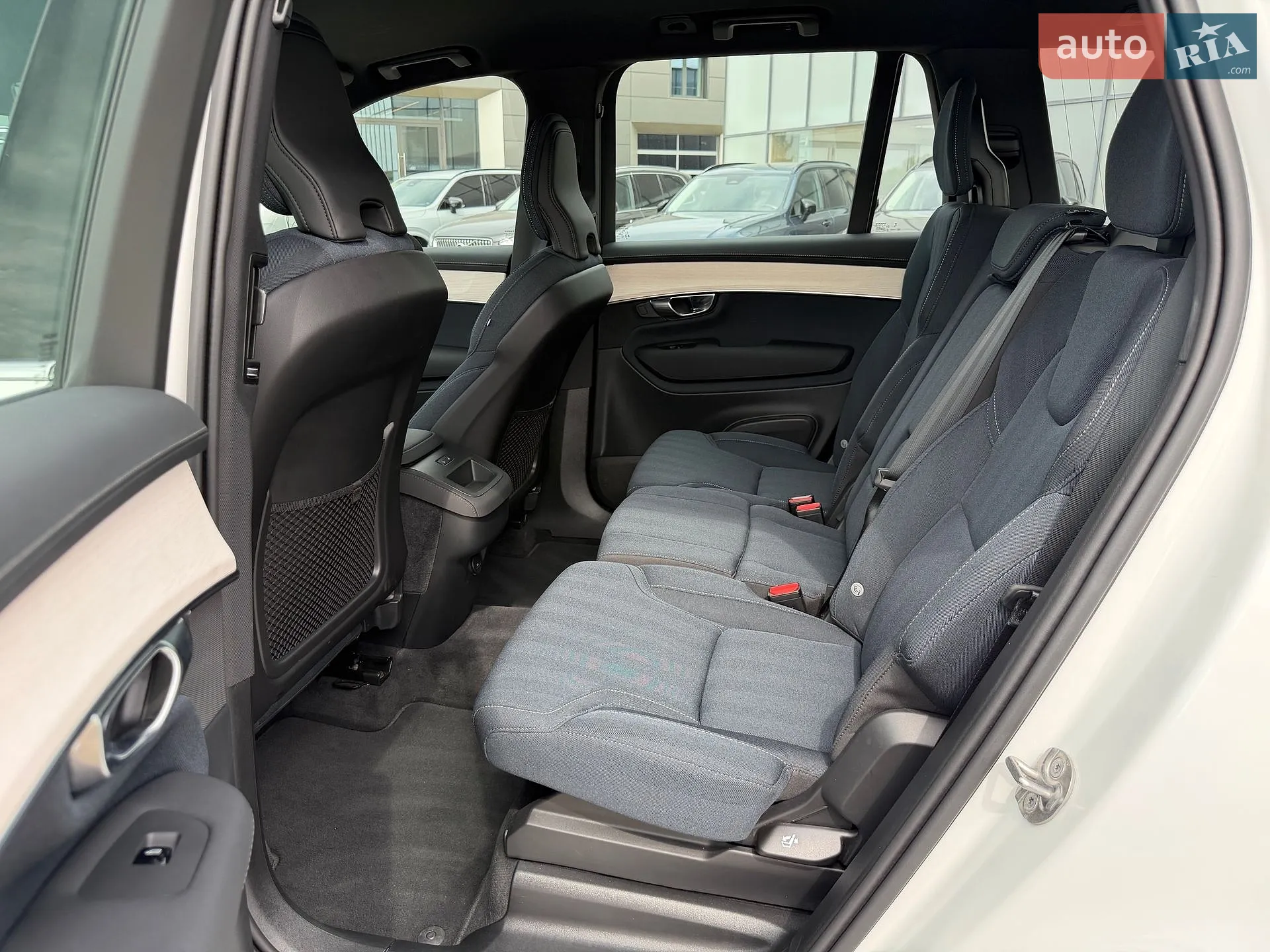 2025 Volvo XC90 - мініатюра 17