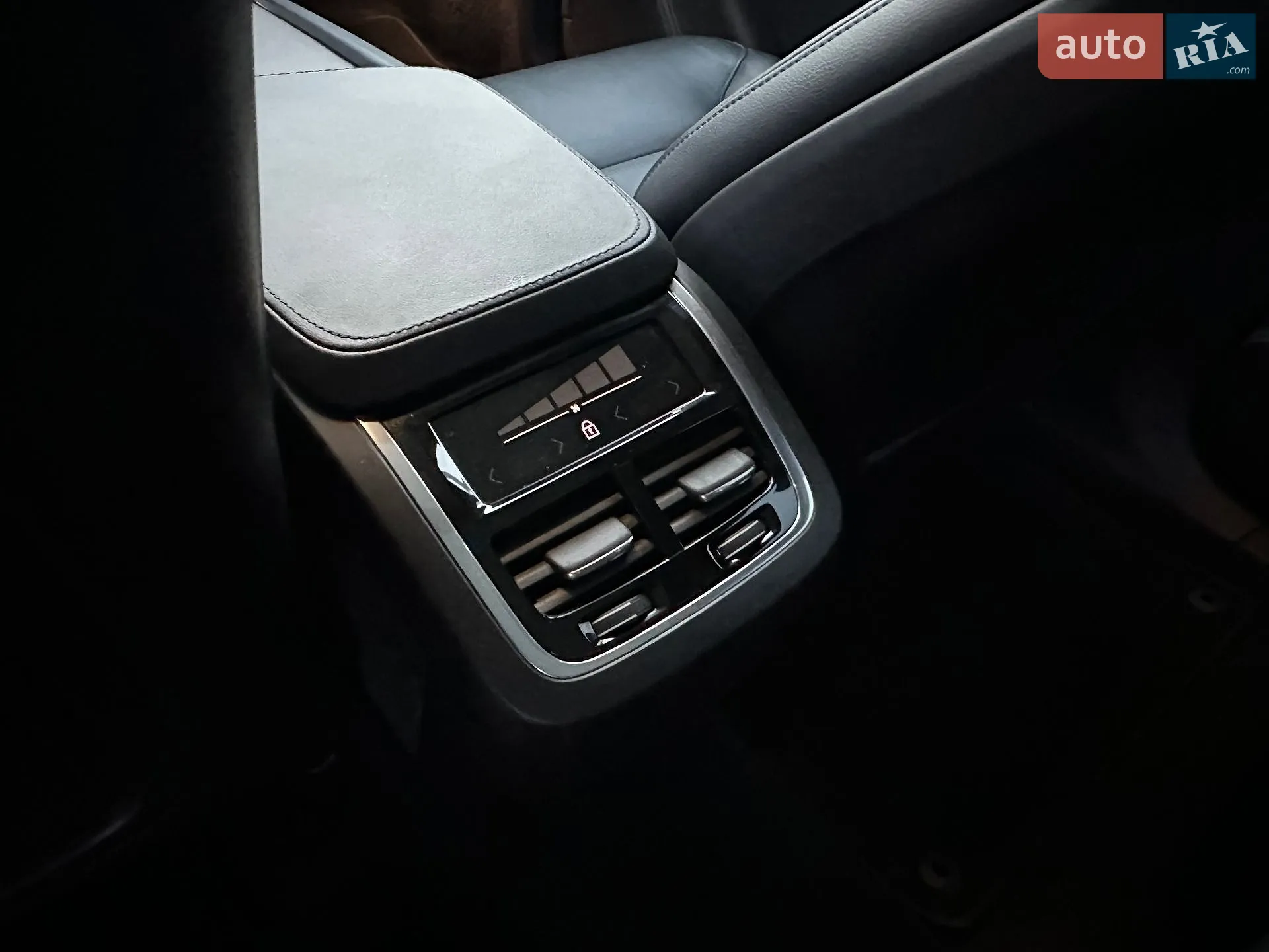 2024 Volvo XC90 - мініатюра 25