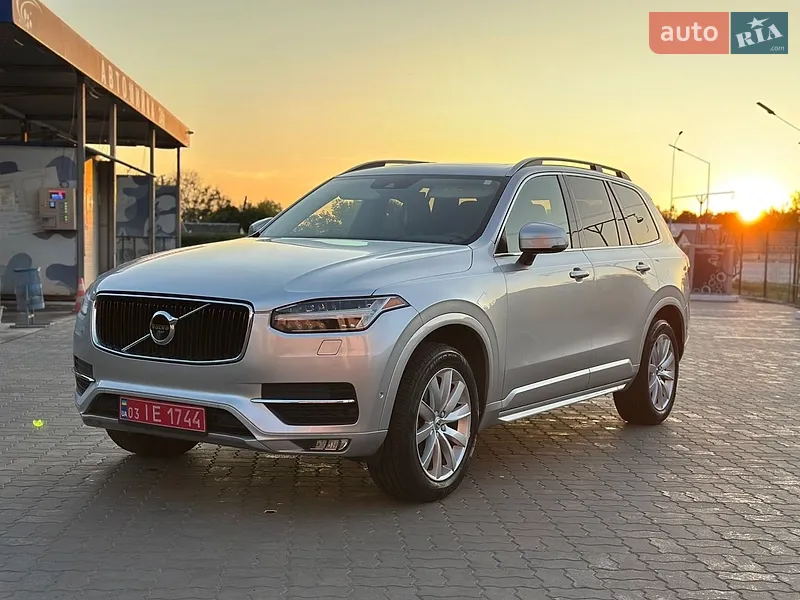 Volvo XC90