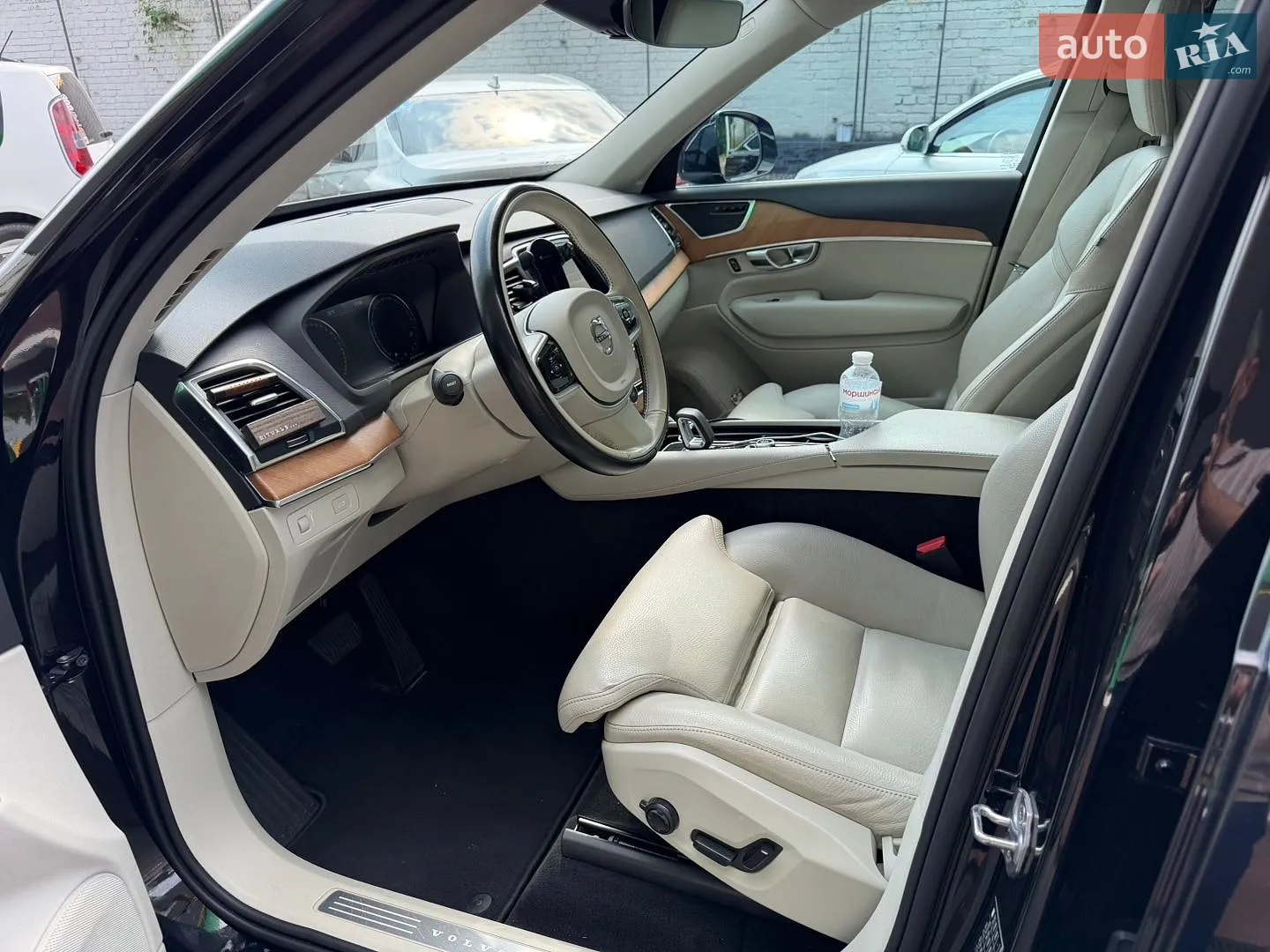 2021 Volvo XC90 - мініатюра 6